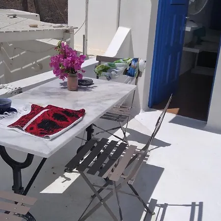 Traditional Renovated House In The Centre Of *