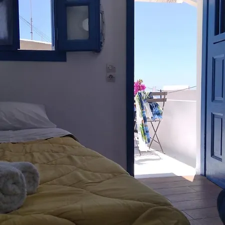 Holiday home Traditional Renovated House In The Centre Of *