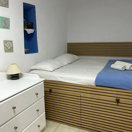 Traditional Renovated House In The Centre Of Ferienhaus *