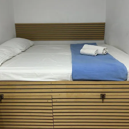 Traditional Renovated House In The Centre Of 펜션 아나피