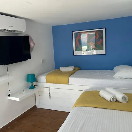 Traditional Renovated House In The Centre Of Ferienhaus *