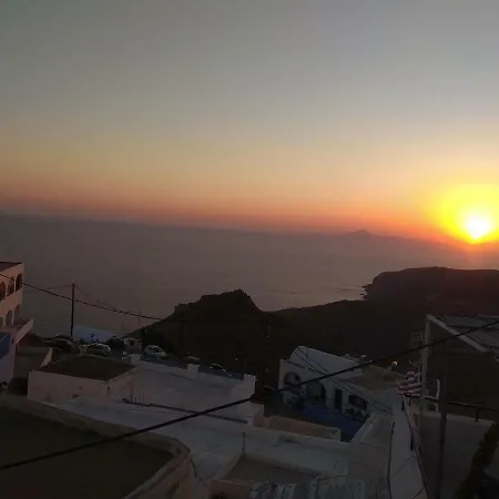 Traditional Renovated House In The Centre Of 펜션