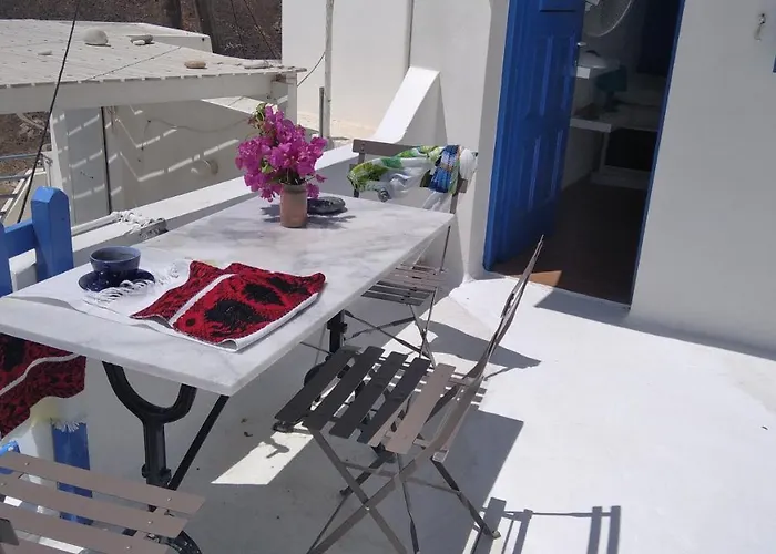 Traditional Renovated House In The Centre Of *