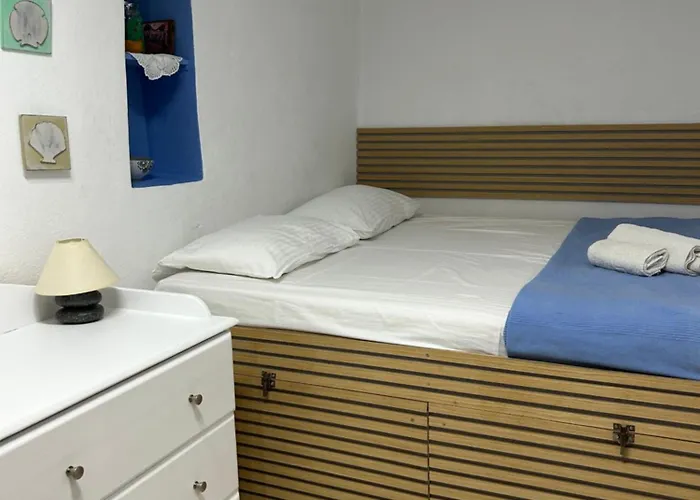 Traditional Renovated House In The Centre Of Ferienhaus *