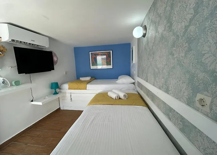 بيت للعطل Traditional Renovated House In The Centre Of *