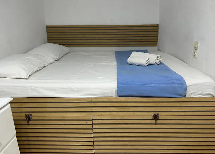 Traditional Renovated House In The Centre Of Ferienhaus Anafi