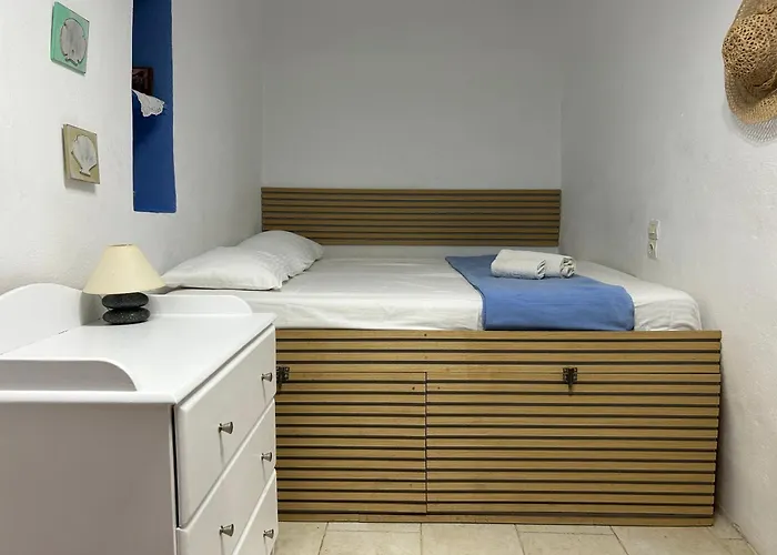 Traditional Renovated House In The Centre Of *