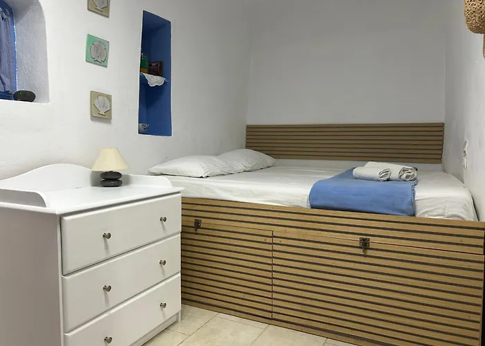 Traditional Renovated House In The Centre Of Anafi