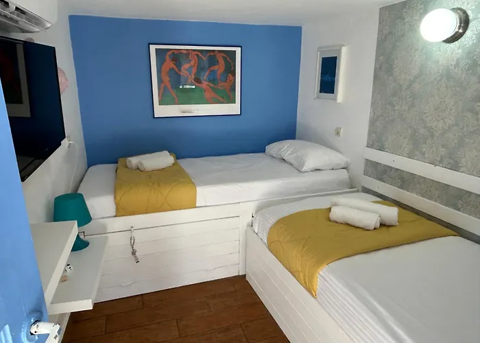 Traditional Renovated House In The Centre Of Anafi