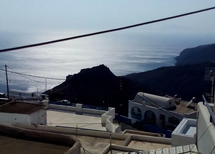 Traditional Renovated House In The Centre Of *